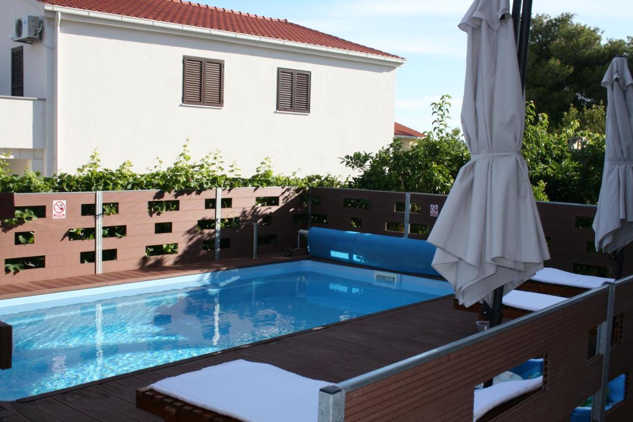 Apartmani Mia تروغير المظهر الخارجي الصورة